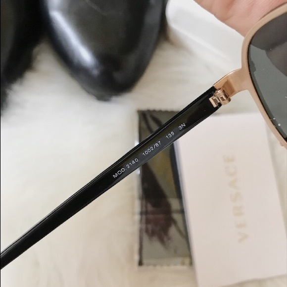 Authentic Versace Sunglasses - Picture 4 of 7